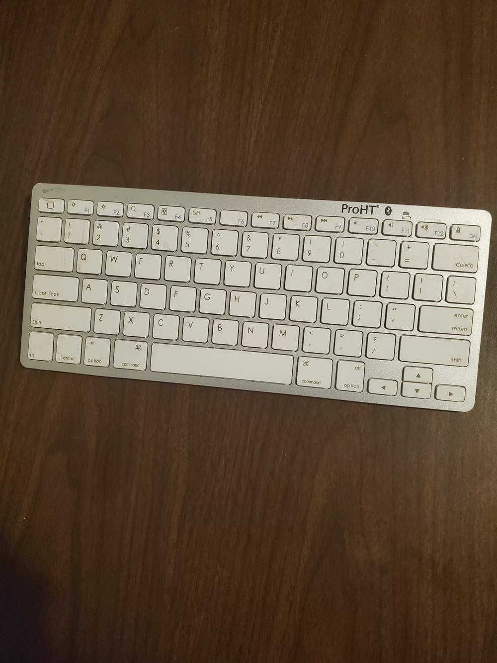 Slim Bluetooth wireless Keyboard in White and Silver